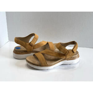 Earth Roni Women's 7.5M Brown Leather Strappy Flat Sandals Comfort Ankle Strap